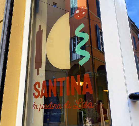 Santina Piadineria - insegna dipinta a mano a Bologna