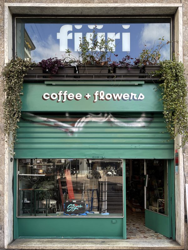 Fiuri Milano - Insegna dipinta a mano - Coffee and Flowers Fiuri Milano - Insegna dipinta a mano - Coffee and Flowers