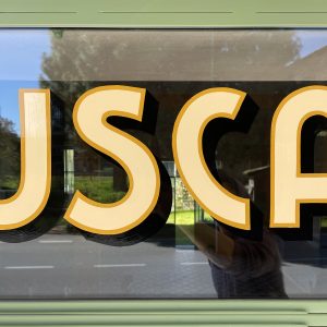 Trattoria Bruscandoli Siziano - insegna dipinta a mano su vetro Trattoria Bruscandoli Siziano - insegna dipinta a mano su vetro