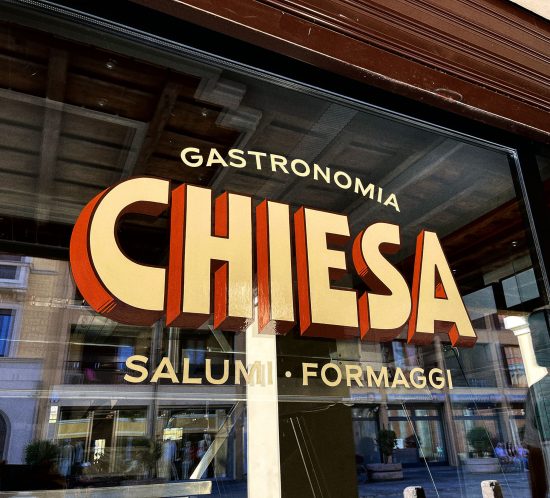 Gastronomia Salumeria Chiesa - insegna vetrina dipinta a mano a Magenta